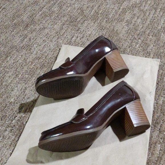 Women's shoes - Picture 2 of 7